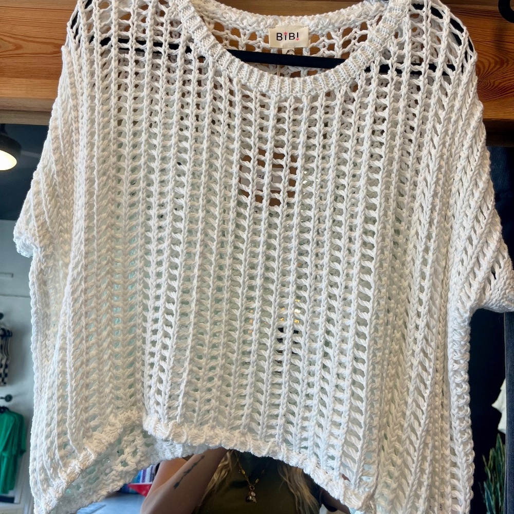 BiBi crochet top
